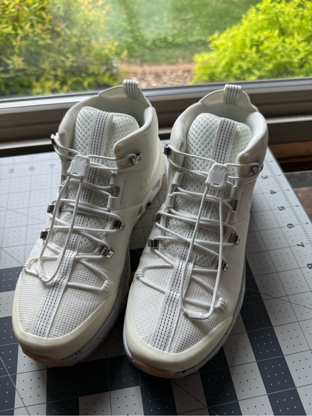 Women's Oncloud White boots